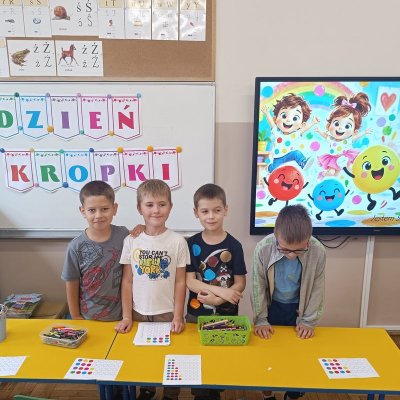 Dzien-kropki01
